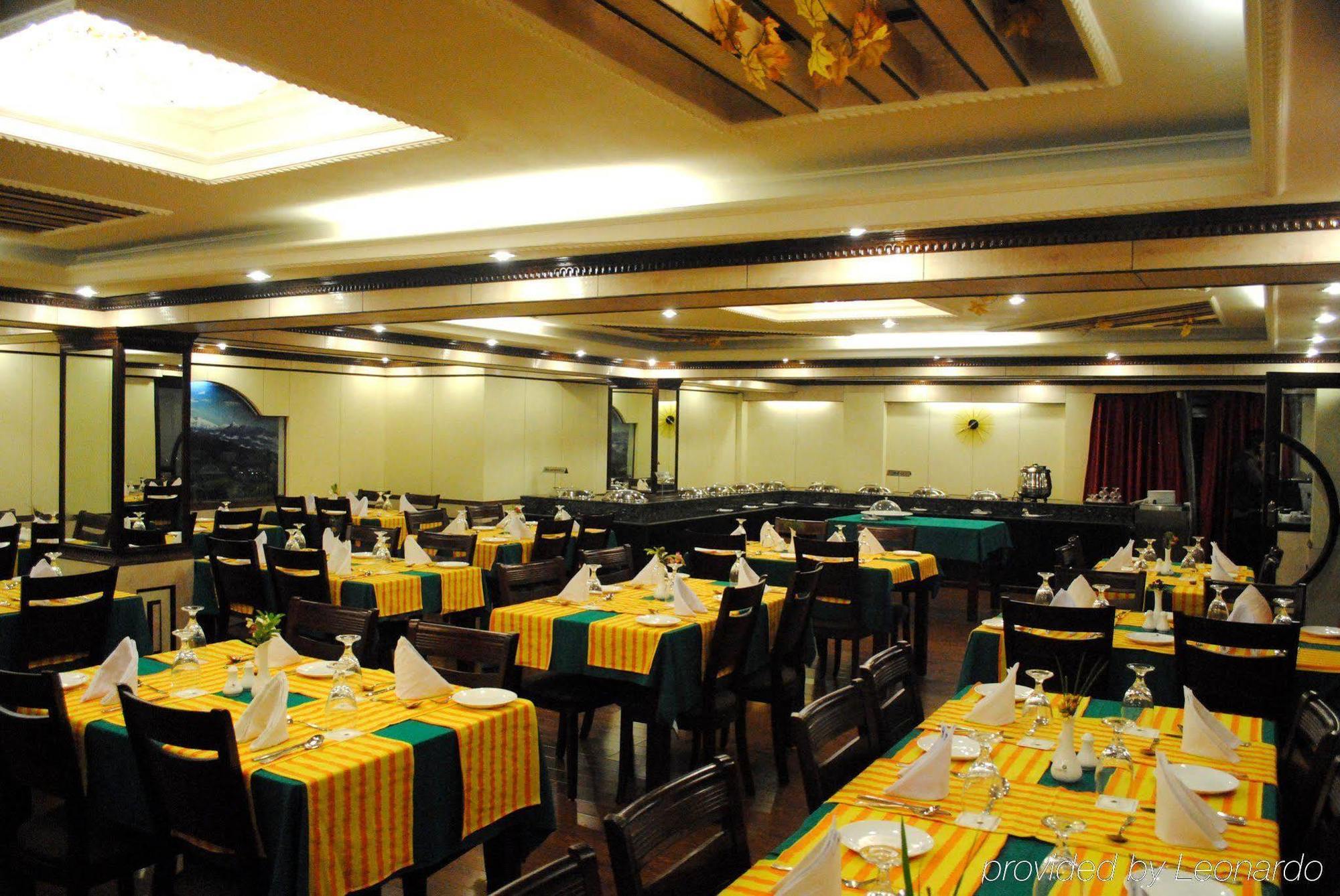 R.J.Resorts Darjeeling  Restaurant photo