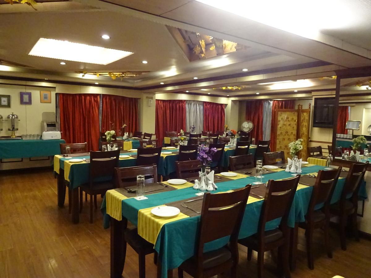 R.J.Resorts Darjeeling  Exterior photo
